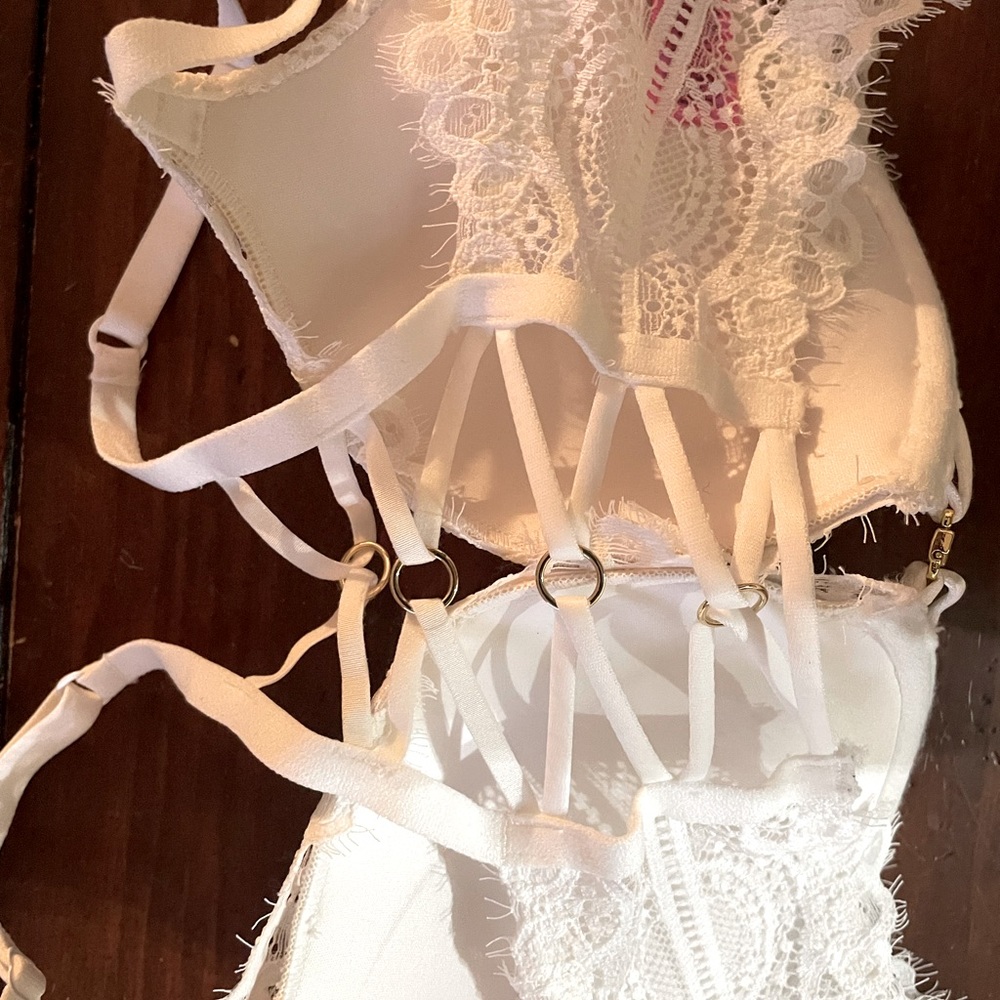 32D Push Up Bra